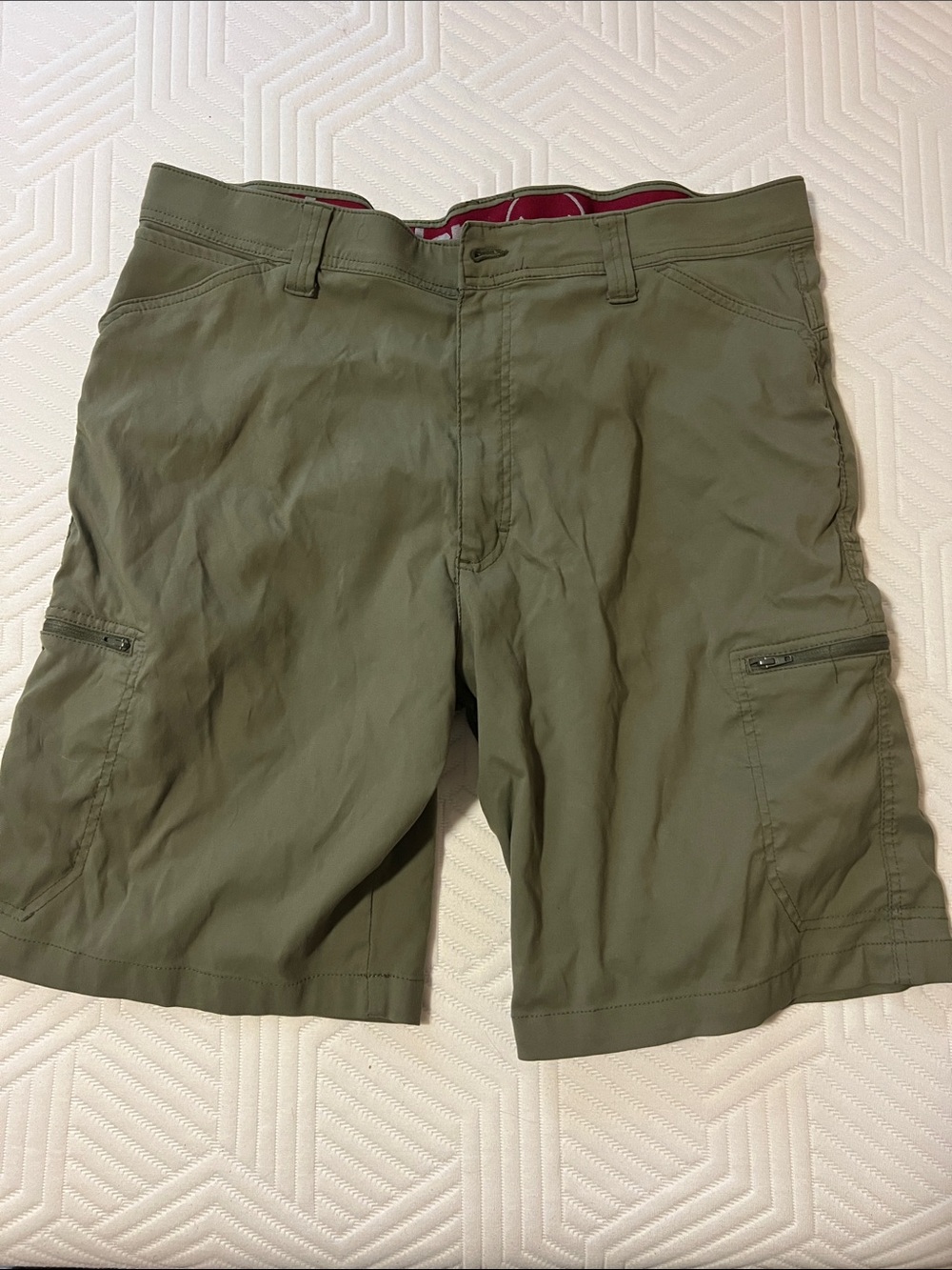 Wrangler Olive Green Cargo Shorts with Zip Pockets
